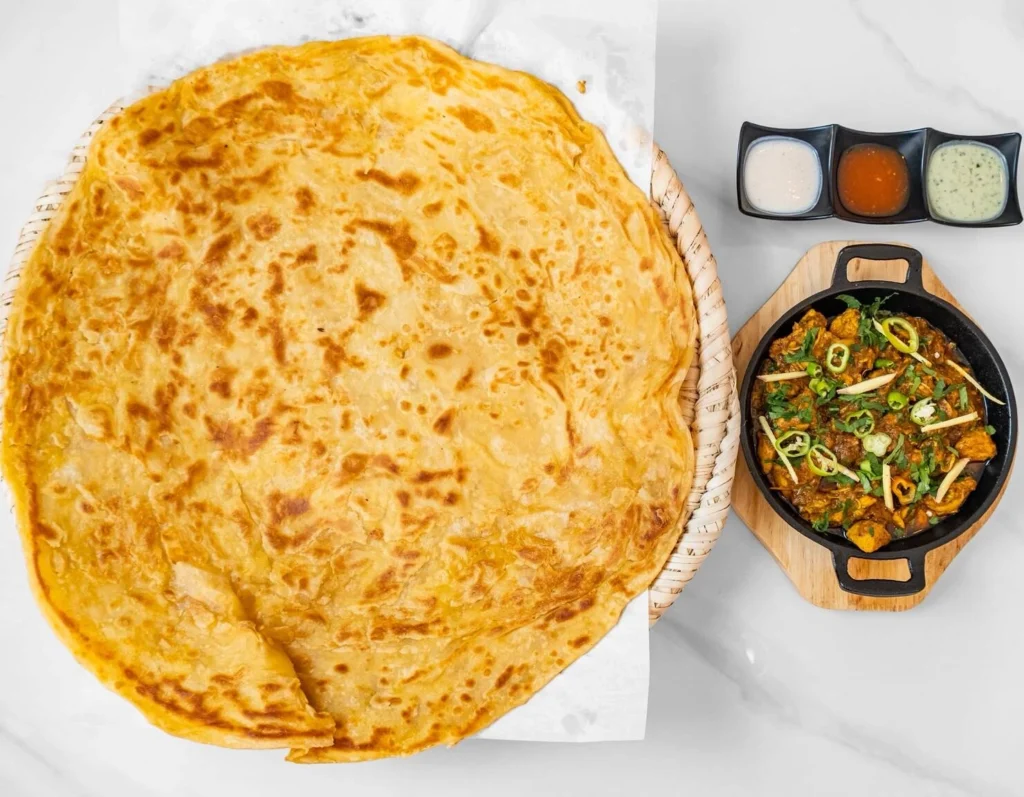 chicken karahi w laccha paratha